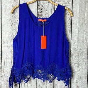Lulumari tank top size medium. NWT.​​